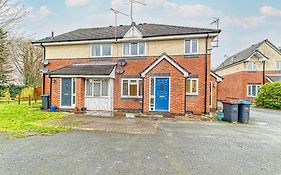 Cosy 2 Bedroom Flat Chester
